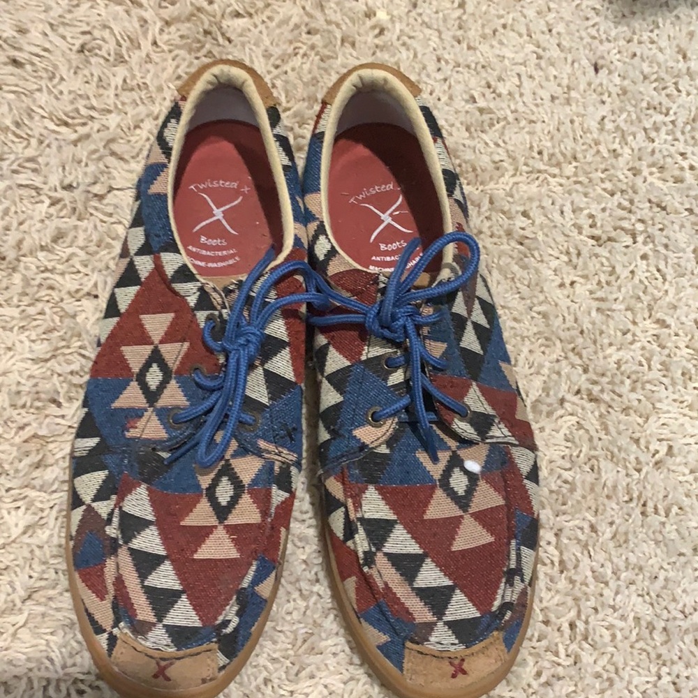 Men’s shoes